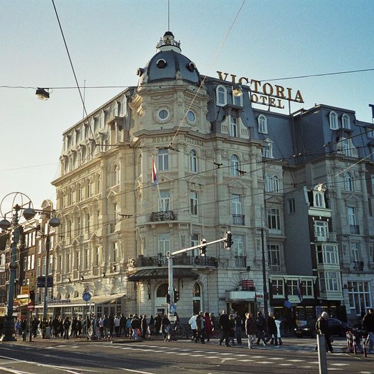 Victoria Hotel