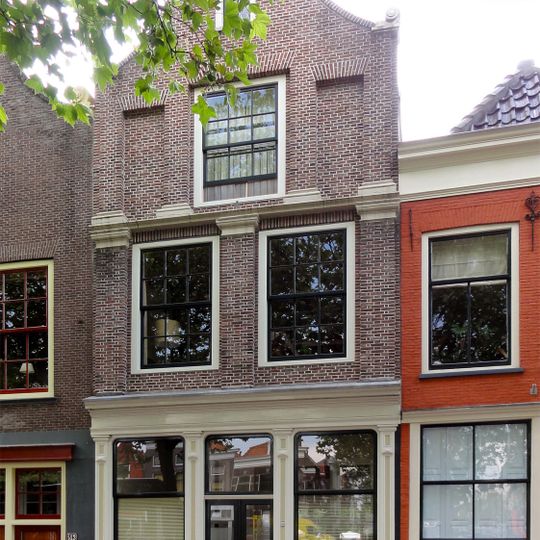 Hoge Gouwe 145, Gouda