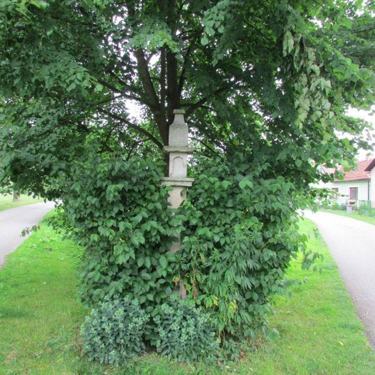 Boží muka v Zachotíně u cesty do Žirova