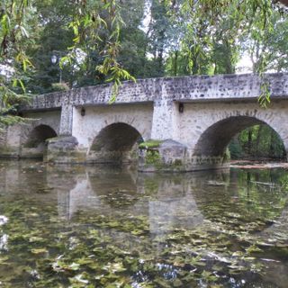 Vieux pont de Boussy-Saint-Antoine