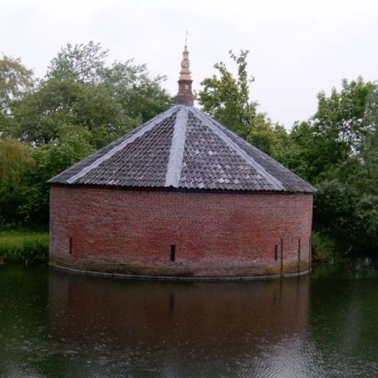 Ewsum: geschutstoren