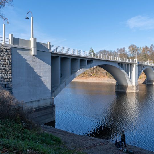 Bridge over Pastviny Reservoir
