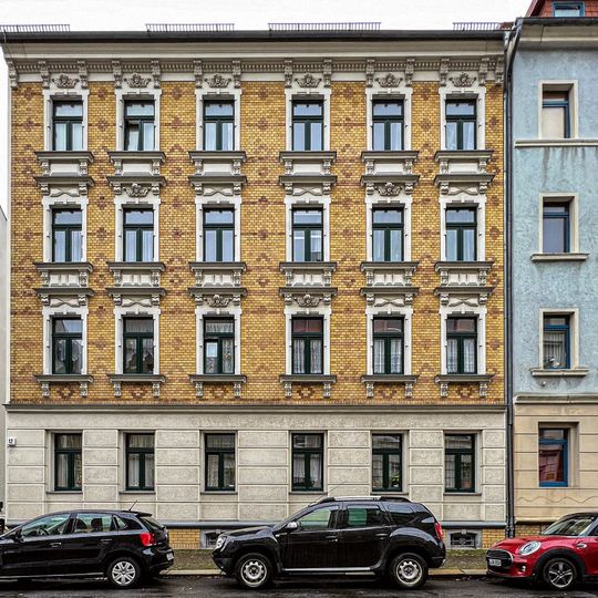 Sachsenstraße 12