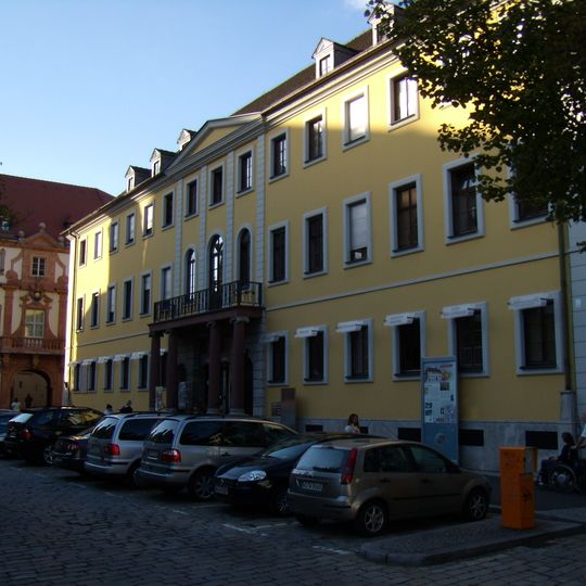 Städtische Galerie, ehemaliger Domherrenhof, Hof Rannenburg, dann Fürstbischöfliches Palais 1802–1808, seit 1823 Sitz der Gesellschaft „Harmonie“