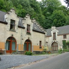 Service house and coach house of Kasteel Geulzicht