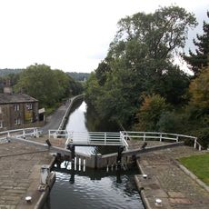 Leeds And Liverpool Canal Retaining Walls, Gates And Shoot Of Dobson Locks