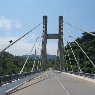 Lo Gom Bridge