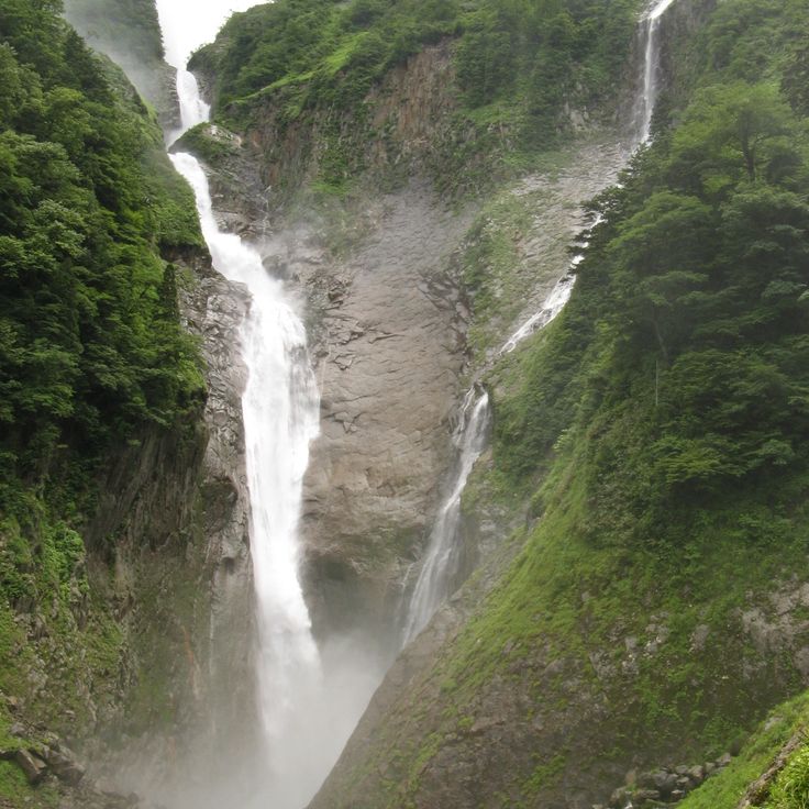 Shomyo Falls