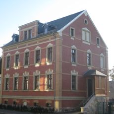 Mietshaus in offener Bebauung, mit Vorgarten Chemnitztalstraße 139