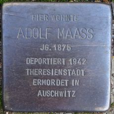 Stolperstein en memoria de Adolf Maass