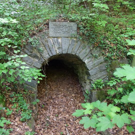 Alte Mauerreste beim sog. Bruderhaus