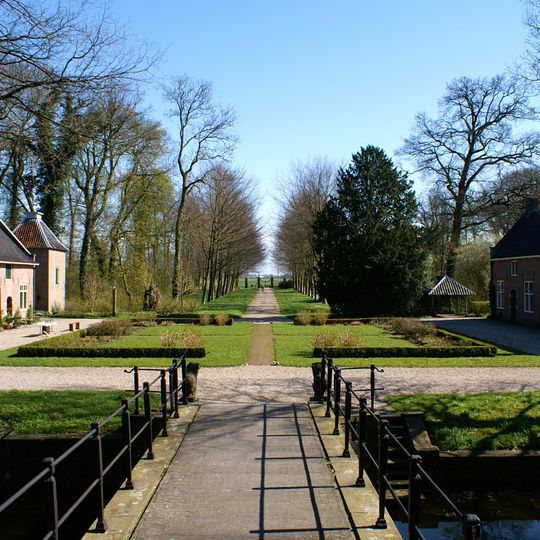 Huis te Linschoten: historische tuin- en parkaanleg