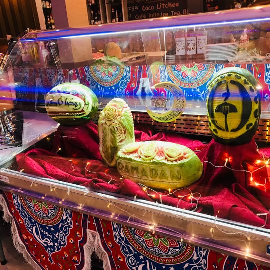 Zafiro Restaurant مطعـم زافيرو