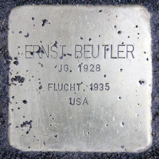Stolperstein für Ernst Beutler