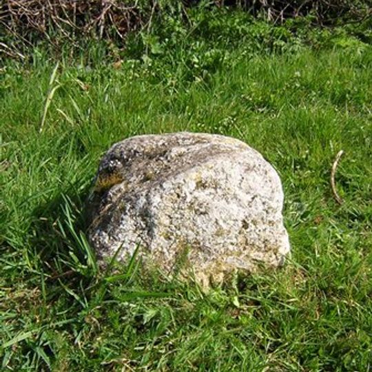 Milestone, 300m E of A137 jct