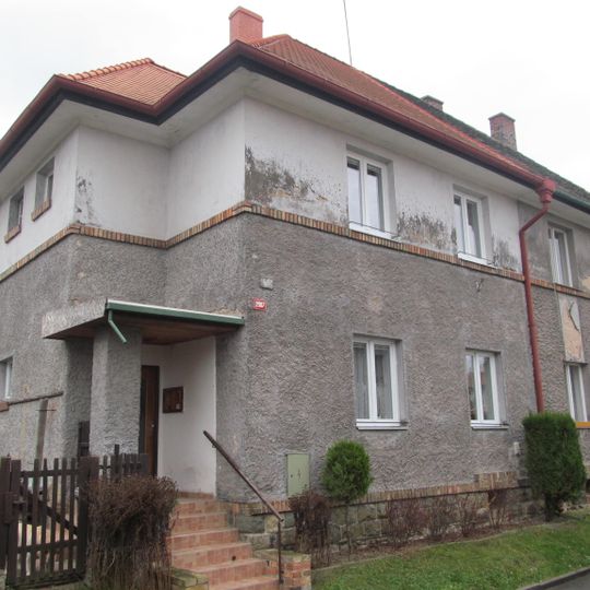 Domy dělnické kolonie čp. 907 a 2907