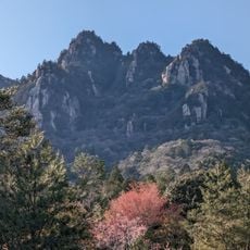 Mikuradake Prefectural Natural Park