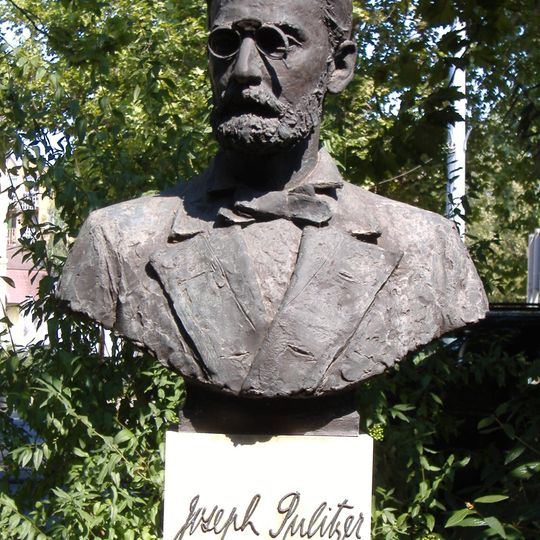 Pulitzer József-szobor