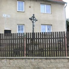 Kříž v Podlešíně u rozcestí na Stebno