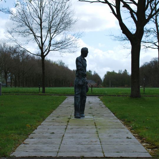 Kunstwerk bij Kamp Nuis