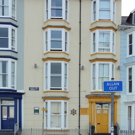 No.43 Marine Terrace