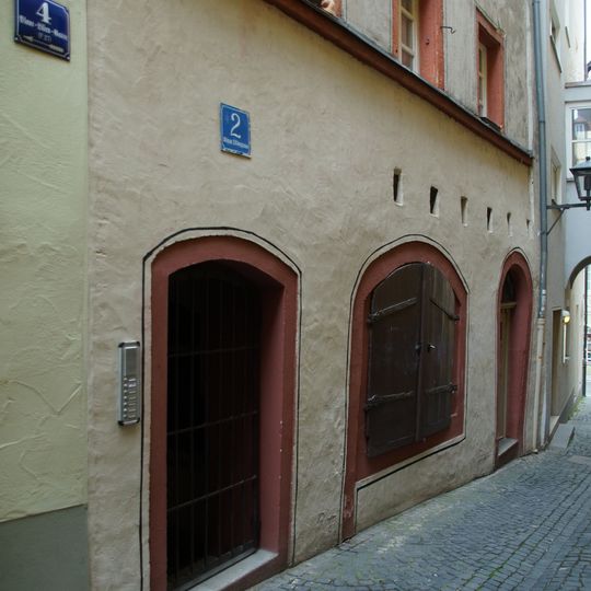 Keller eines turmartigen Schmalgiebelhauses