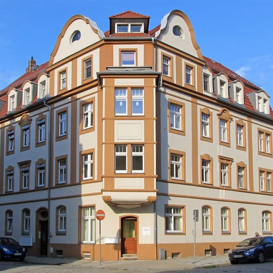 Mietshaus Lotzestraße 9