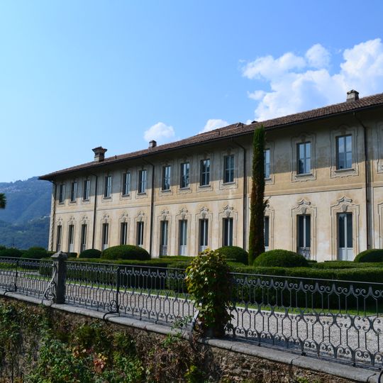 Villa Negroni con parco, oratorio e ossario
