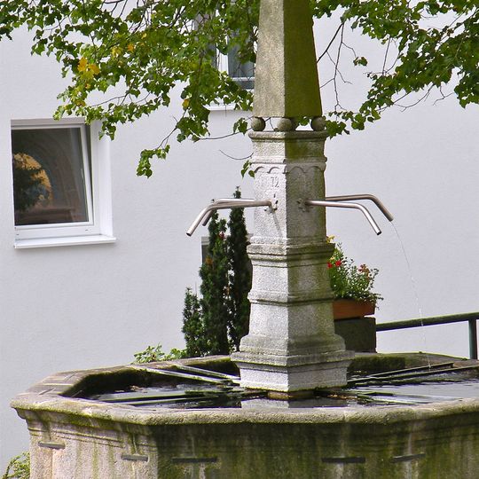 Brunnen