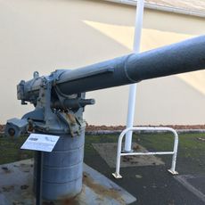 Canon brittanique 102 mm