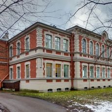 Oktyabrsky Boulevard, 16